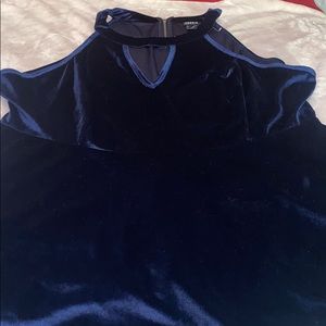 Torrid Velvet blue top Size 2/3